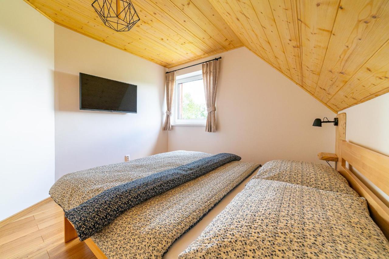 Apartmany Pod Rozsutcom - Zatkov Dvor - Prijazd Do Ubytovania Autom S Pohonom 4X4 Terchová Eksteriør bilde